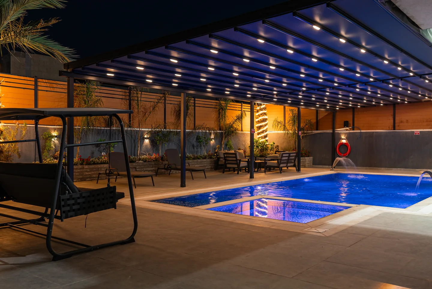 بركة Garden Villa المقسمة للكبار والأطفال